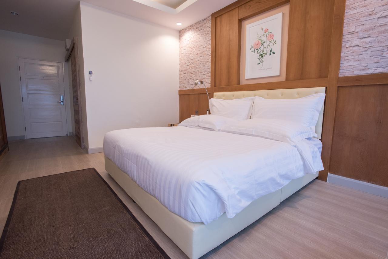 Triple B Boutique Residence Сирача Экстерьер фото