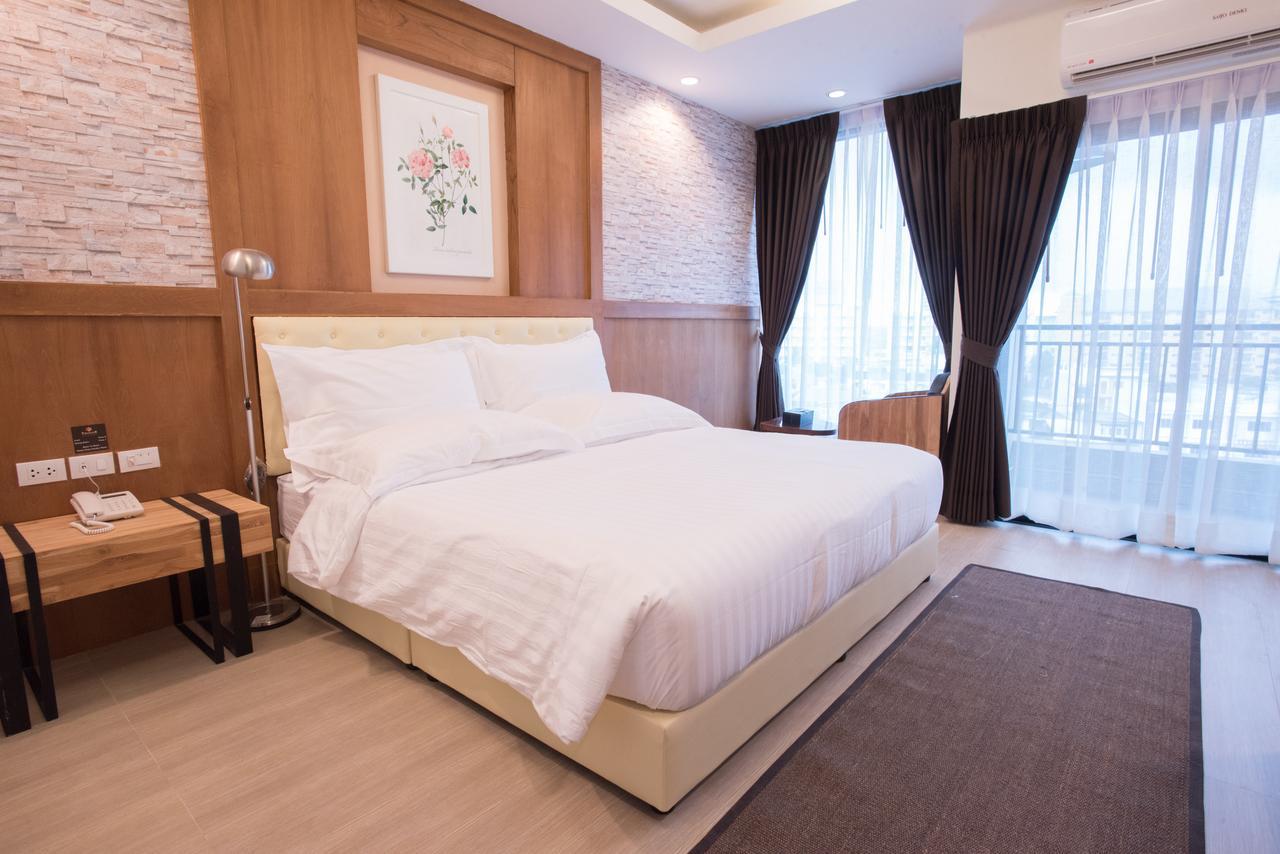 Triple B Boutique Residence Сирача Экстерьер фото